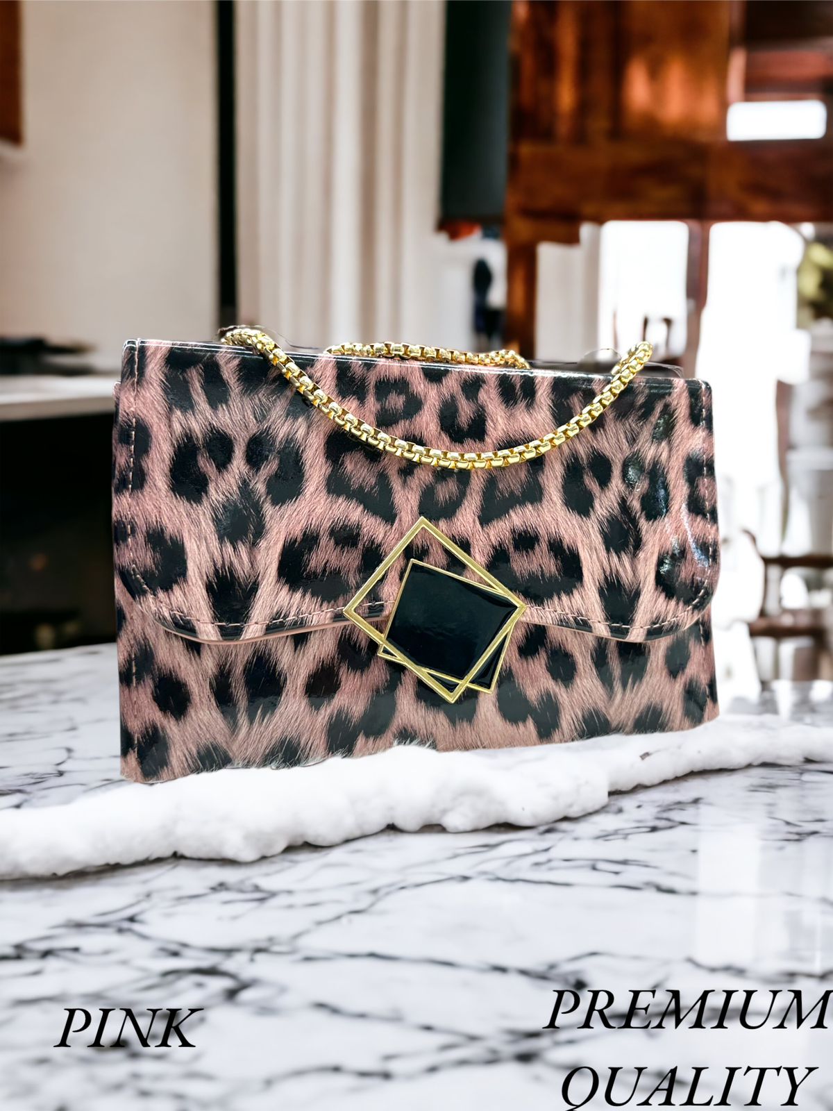 Wild Elegance: Cheetah Print Square-Fitting Sling Bag